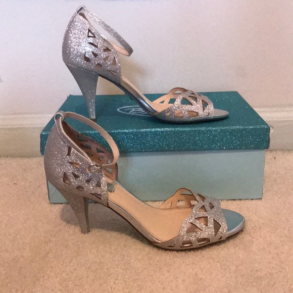 Betsy Johnson Heels: Blue Collection - Picture 3 of 4